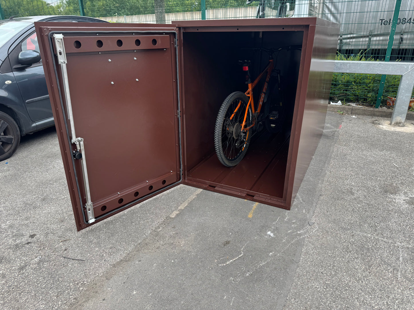 Bi-Bike Locker